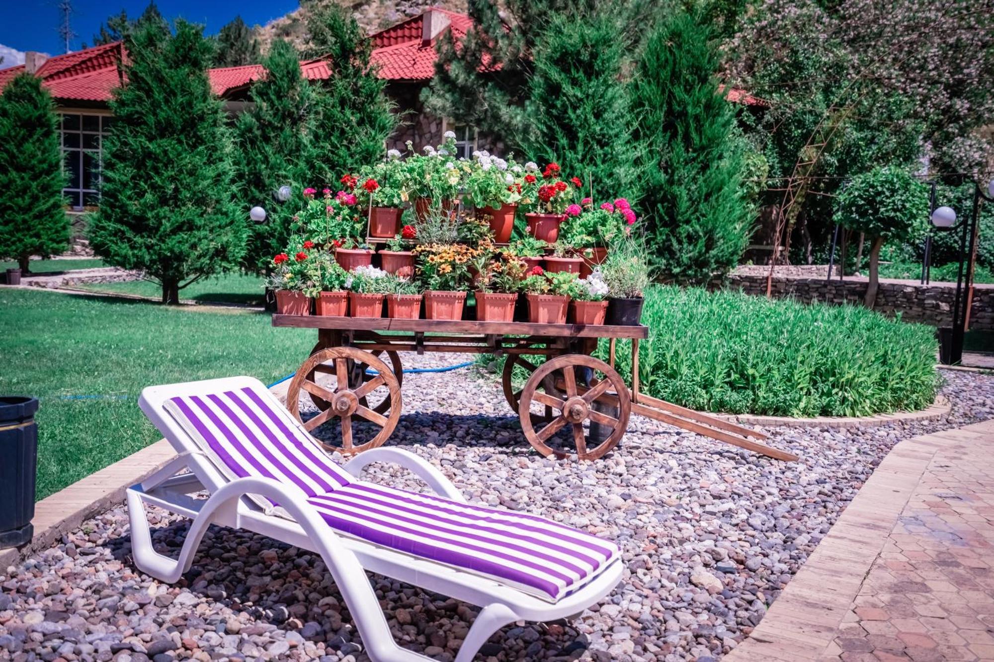 Burchmulla Chatcal Mountains Resort מראה חיצוני תמונה
