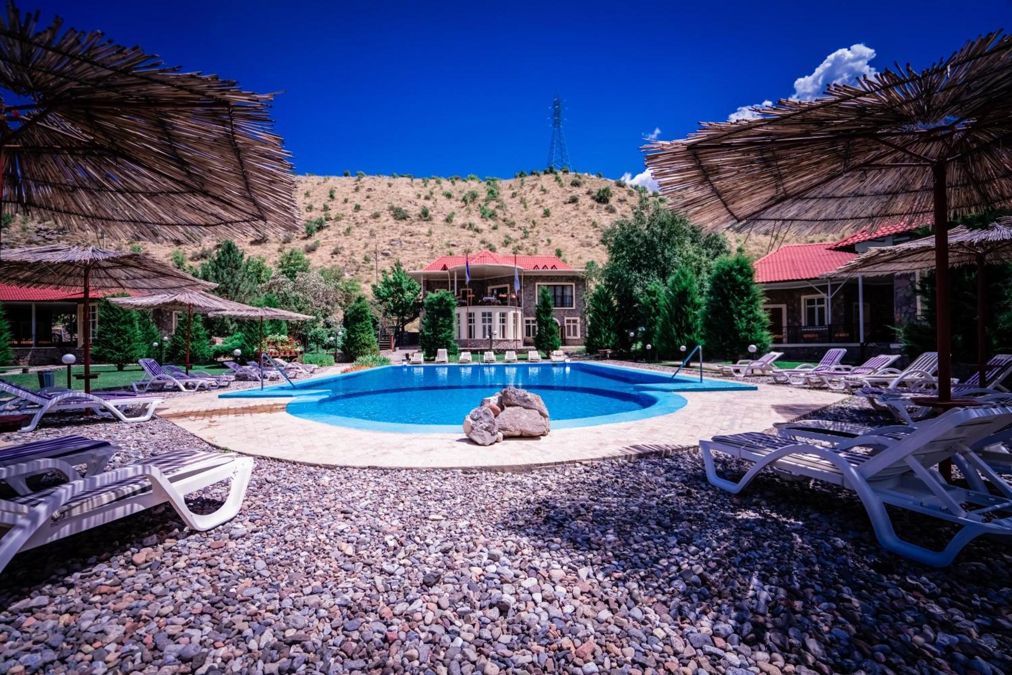 Burchmulla Chatcal Mountains Resort מראה חיצוני תמונה