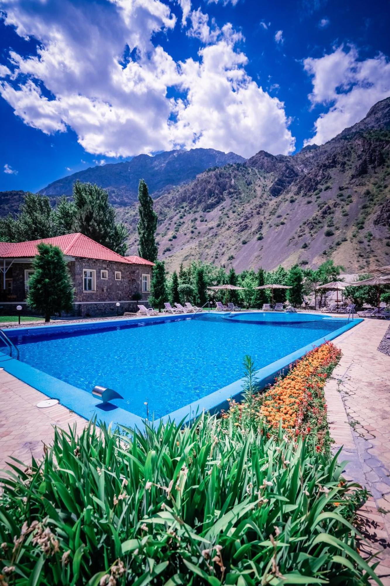Burchmulla Chatcal Mountains Resort מראה חיצוני תמונה